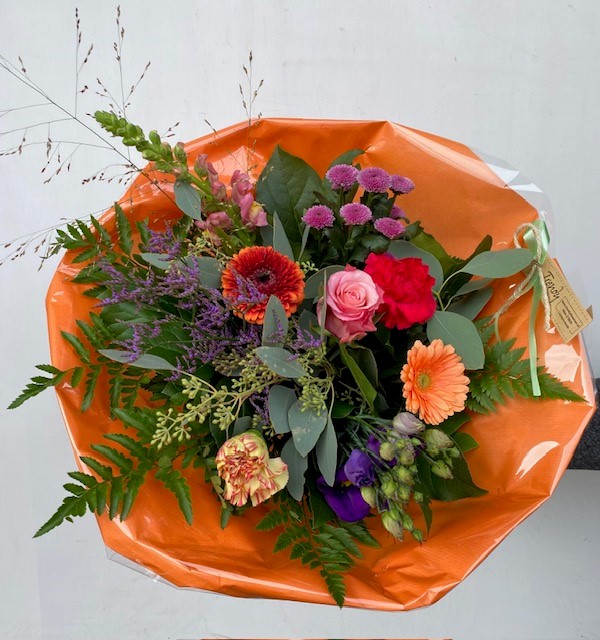 Boeket Volgebonden Warme Tinten Trendy Bloemen